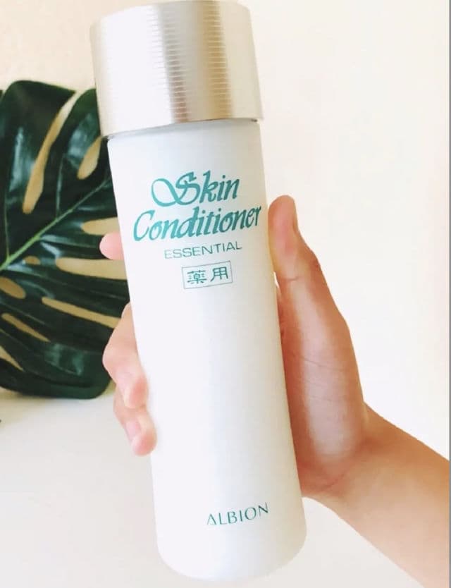 Albion Skin Conditioner review photo by Miaahannah