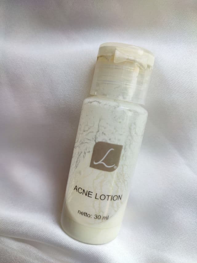 Larissa Acne Lotion review photo by Michico