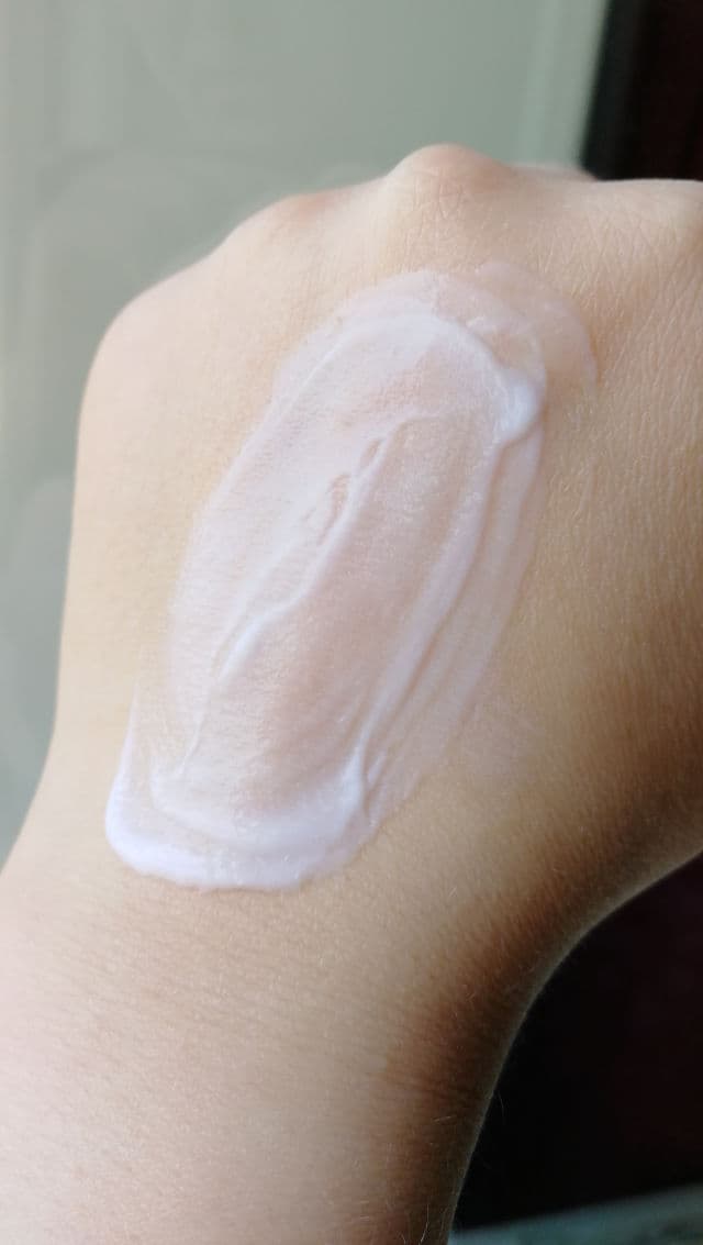 Lacto Line Moisturizing Body Lotion review photo by hydrationplease