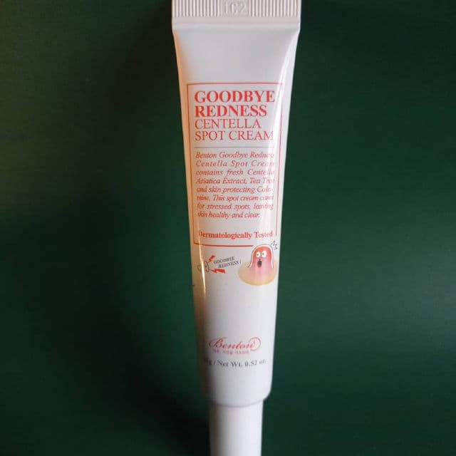 BENTON Goodbye Redness Centella Spot Cream review photo by Mikoskincare