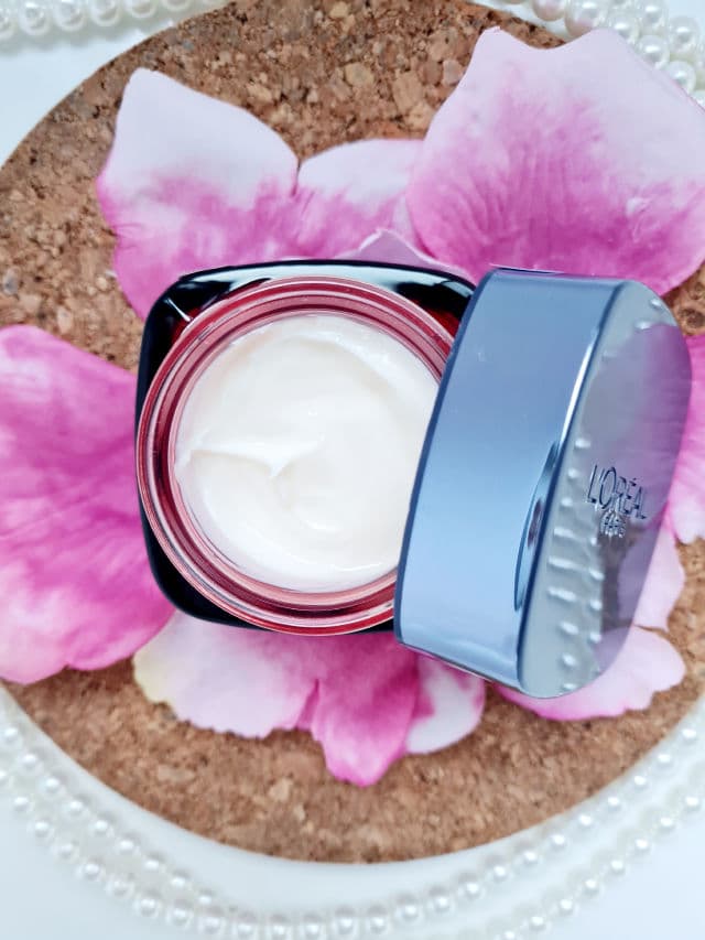 L'Oreal Paris Revitalift Laser X3 Day Cream review photo by Minabutt