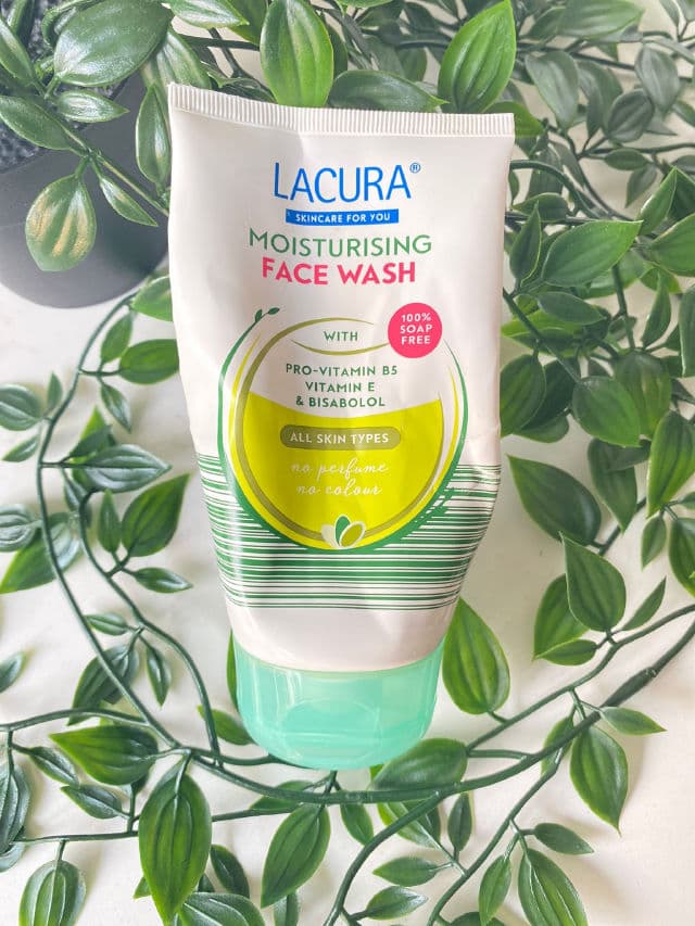 Lacura Moisturising Face Wash review photo by Minac