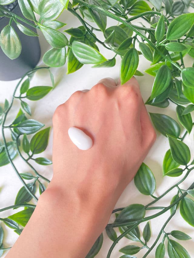 Lacura Moisturising Face Wash review photo by Minac