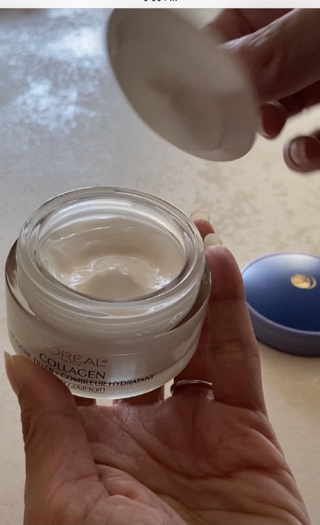 L'Oreal Paris Collagen Moisture Filler Day/Night Cream review photo by MiniArora03