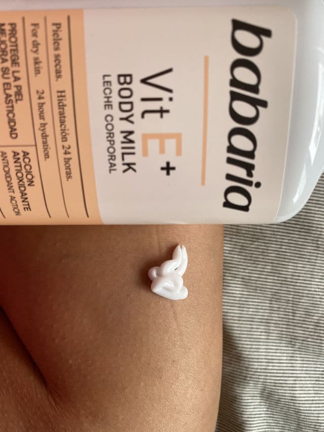 Babaria Vitamin E Body Milk review photo by MiriamAyet