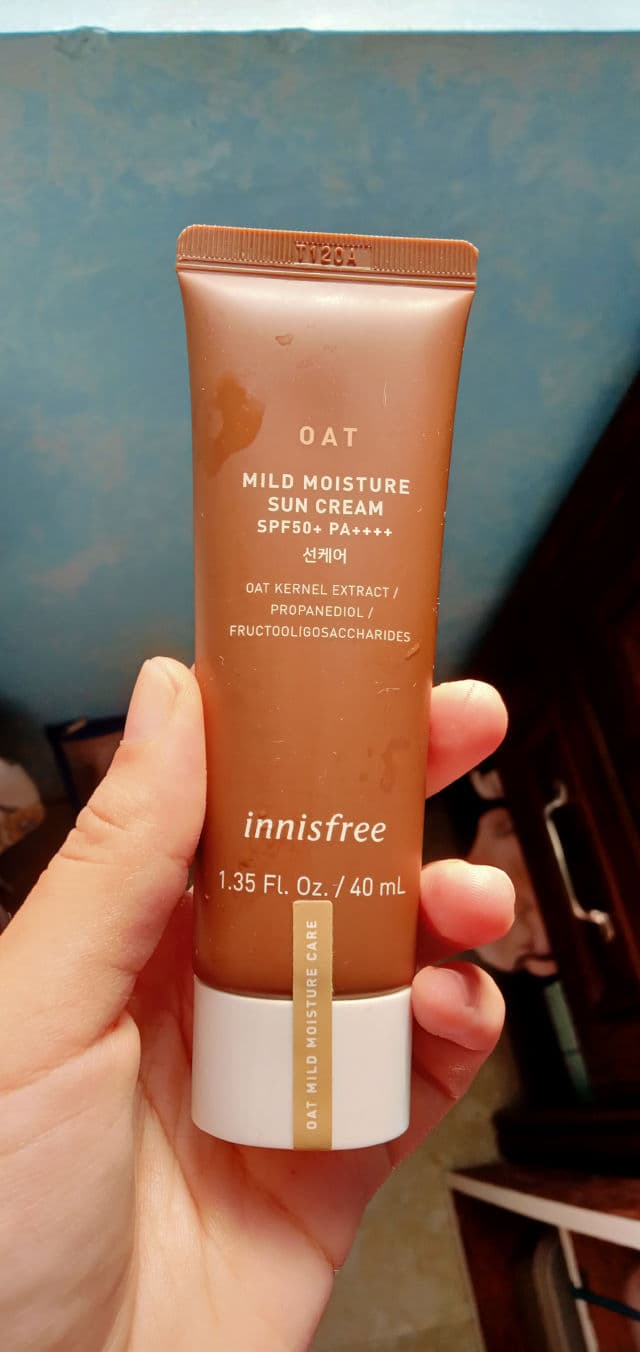 INNISFREE Oat Mild Moisture Sun Cream SPF50+ PA+++ review photo by MissD