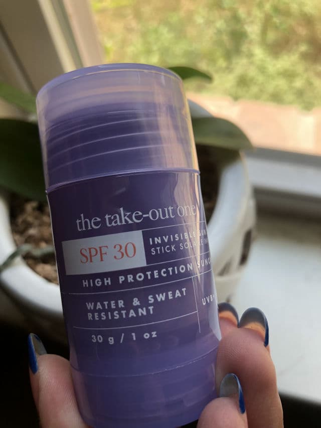 Hello Sunday The Take-Out One - Invisible Shield Sun Stick SPF30 review photo by MissInterstella
