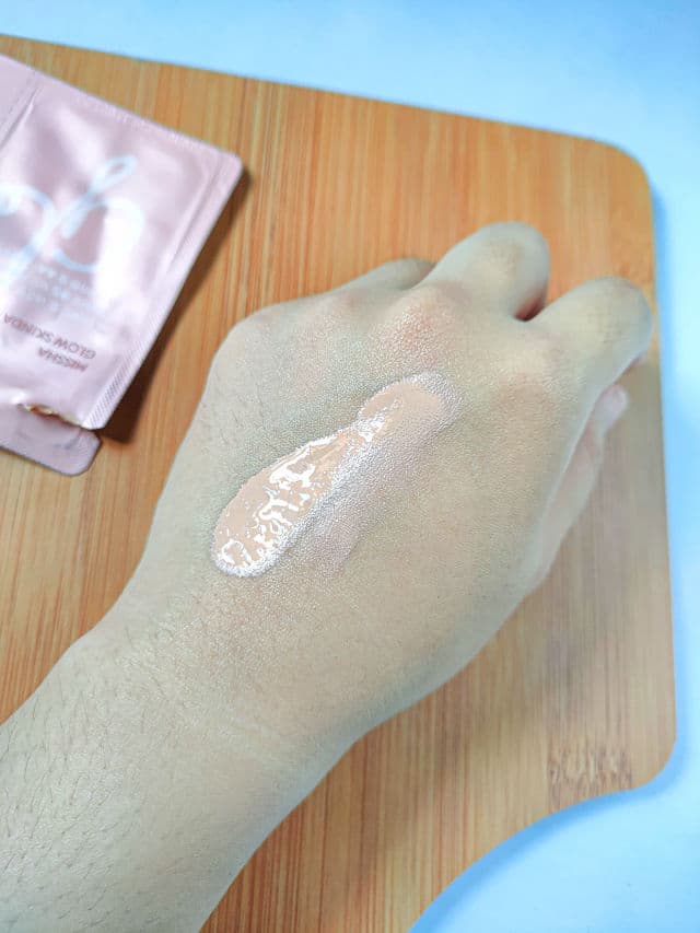 MISSHA Glow Skindation SPF20 PA++ review photo by Miss_LunaYee
