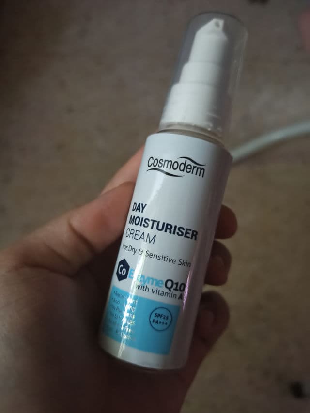 Cosmoderm Cosmo Q10 Day Moisturizer review photo by Miss_LunaYee