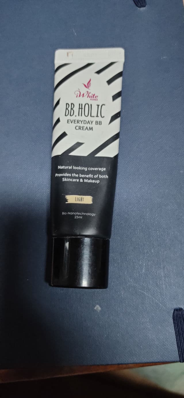 iWhite Korea Light review photo by stanskincare