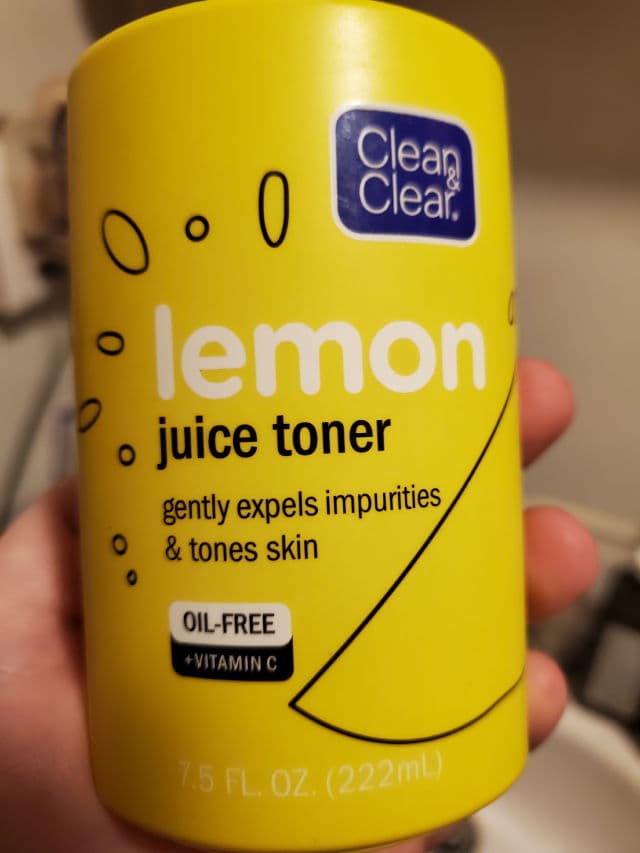 Clean & Clear Lemon Juice Toner review photo by Misshollygrove