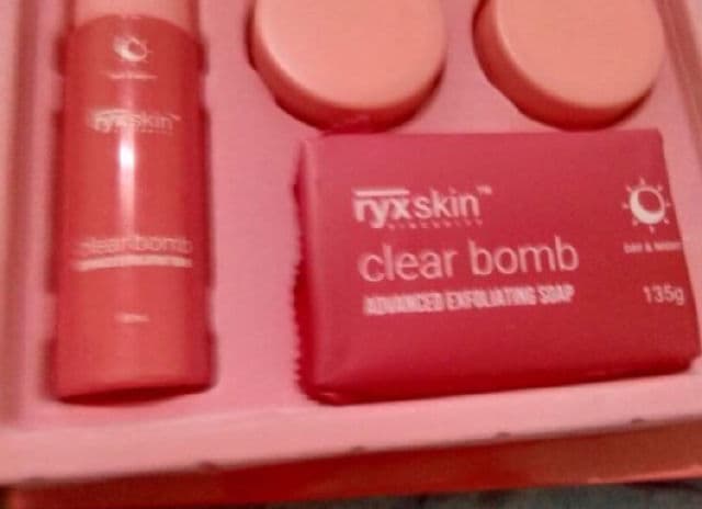Ryx Skincerity CLEAR BOMB Advanced Exfoliating Kit - Advanced Exfoliating Soap review photo by MonikeeChan