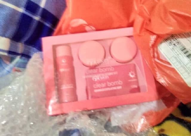 Ryx Skincerity CLEAR BOMB Advanced Exfoliating Kit - Advanced Exfoliating Soap review photo by MonikeeChan