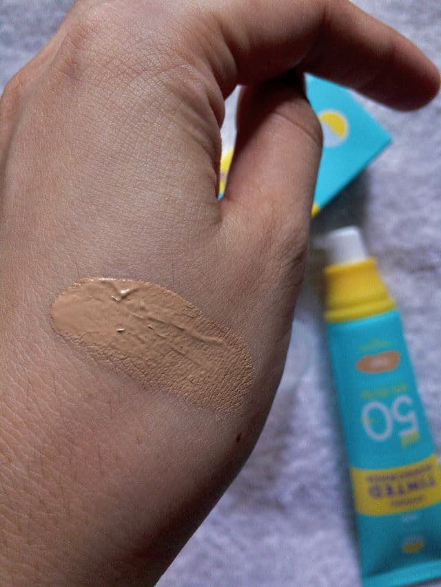 Fresh Skinlab Sunglow By Fresh Creme Tinted Sunscreen Fair Tint review photo by Mooi