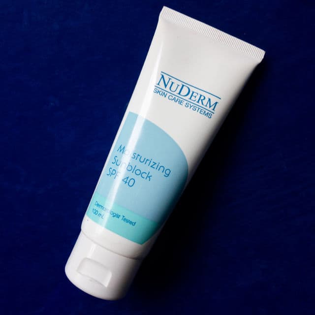 NuDerm Moisturizing Sunblock SPF 40 review photo by Mooi