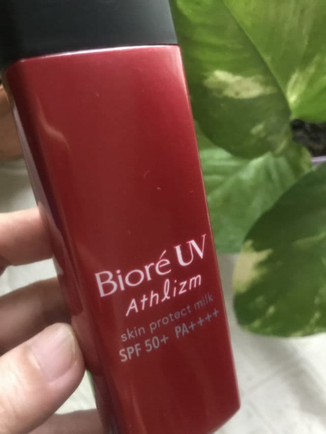 Biore UV Athlizm Skin Protect Milk SPF 50+ PA++++ review photo by Moony3