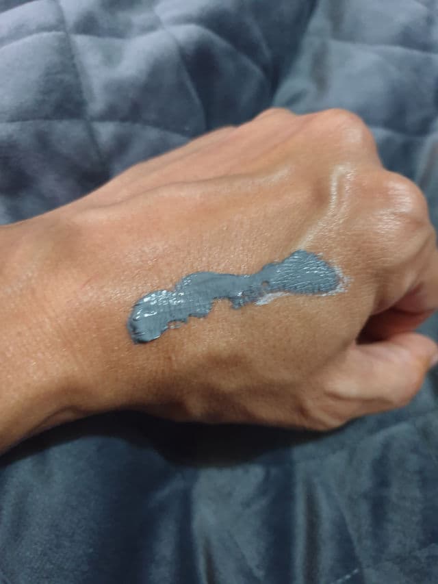 Generation Skin Detoxifying Charcoal Australian Clay Mask review photo by MsK