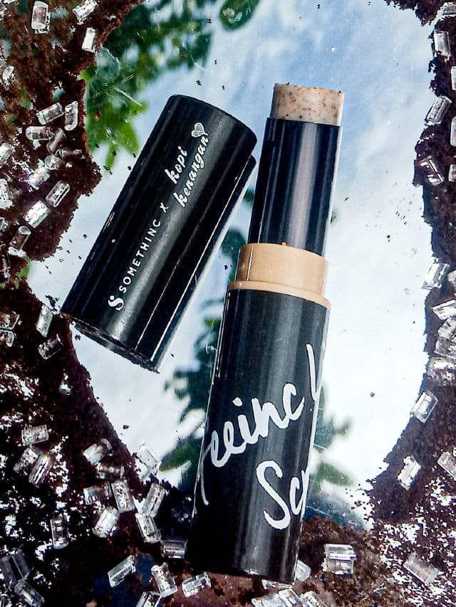 Somethinc Coffeeinc Lip Scrub review photo by MuslimDarmawan