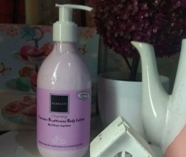 Scarlett Whitening Brightening Fragrance Body Lotion - Charming review photo by Muthia1190