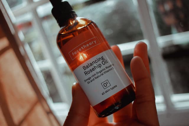 facetheory Balancing Rosehip Oil O3 review photo by MySummerskin