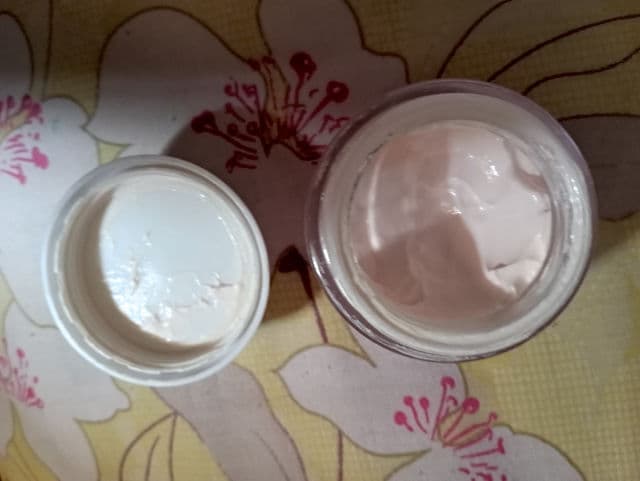 Garnier Sakura White Pinkish Radiance Moisturizing Cream review photo by Nabilahranti