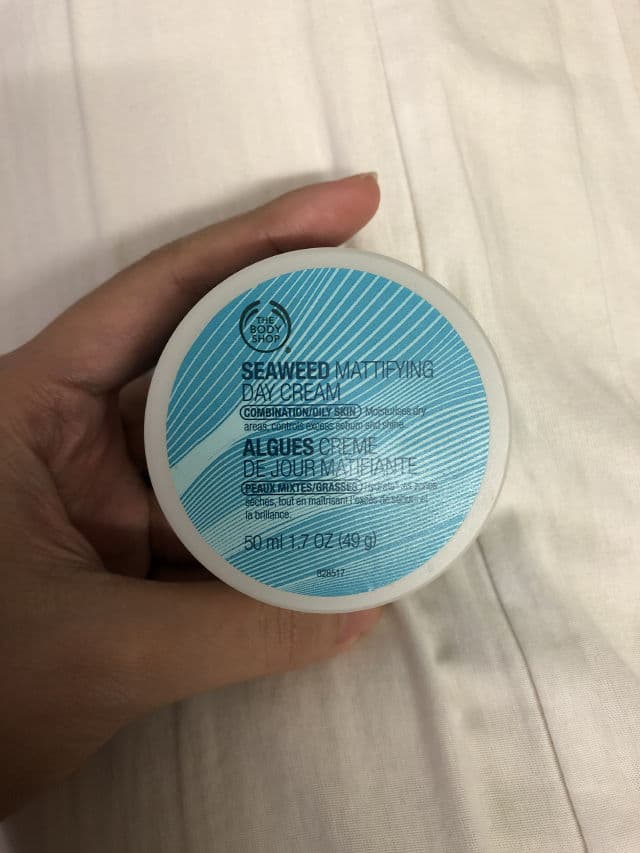 The Body Shop Seaweed Mattifying Day Cream review photo by Newtoskincare