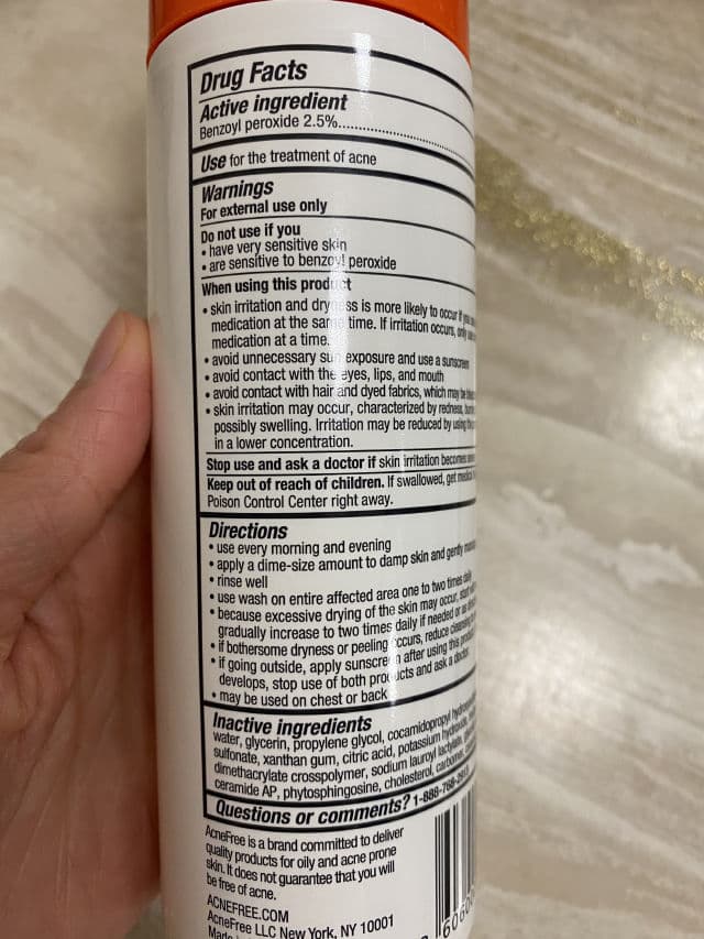 AcneFree Oil-Free Acne Cleanser review photo by NguyenAndOngLy