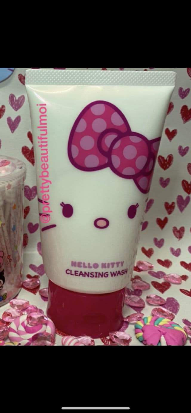 Rosette Hello Kitty Cleansing Wash review photo by NiaRey