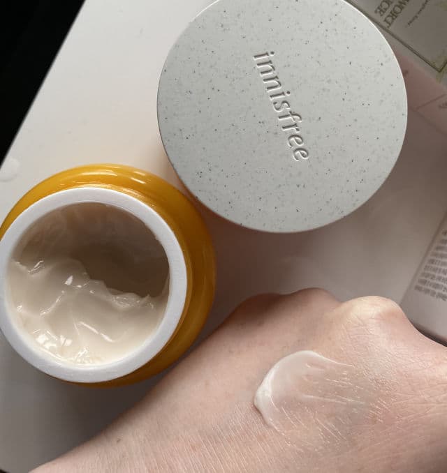 INNISFREE Ginger Honey Cream review photo by NiaRey