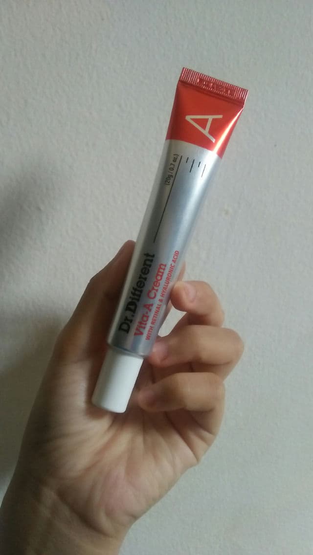 Dr.Different Vita A Cream review photo by Niacinaemide