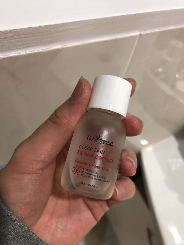 ISNTREE Chestnut AHA 8% Clear Essence review photo by Nick