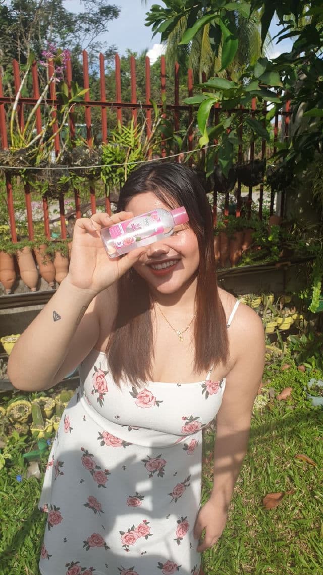 Eskinol Glow Micellar Water Rose review photo by Nikkie