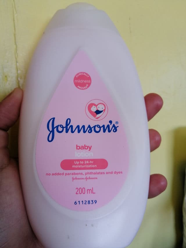 Johnson's Baby Lotion review photo by NinaGDM