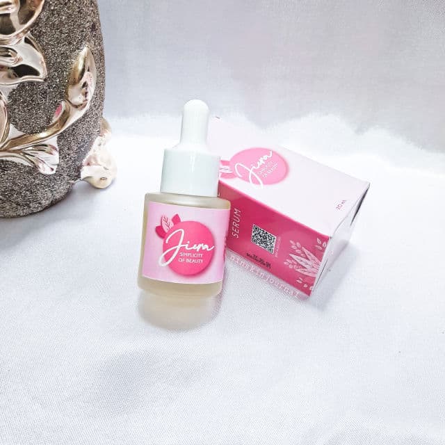 Jiera Natural Lip Serum review photo by Ninskinjournal