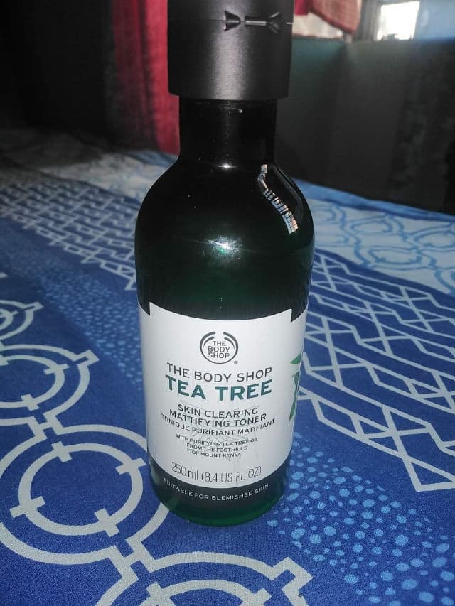 The Body Shop Tea Tree Skin Clearing Mattifying Facial Toner review photo by Nishat