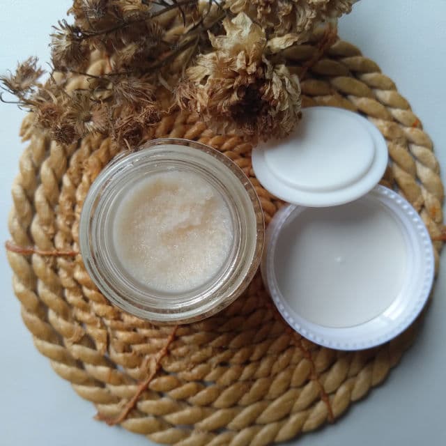 ElsheSkin Lip Sugar Scrub review photo by Ntii