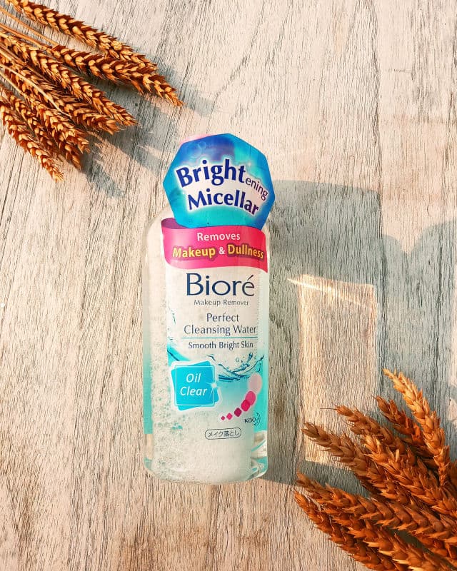 Biore Makeup Remover Perfect Cleansing Water Oil Clear review photo by NurHiday