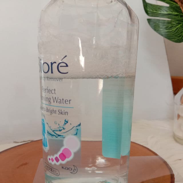Biore Makeup Remover Perfect Cleansing Water Oil Clear review photo by NurHiday