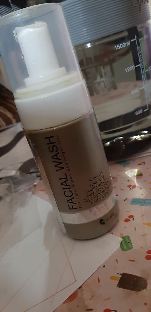 Ms Glow Facial Wash review photo by Nurawi