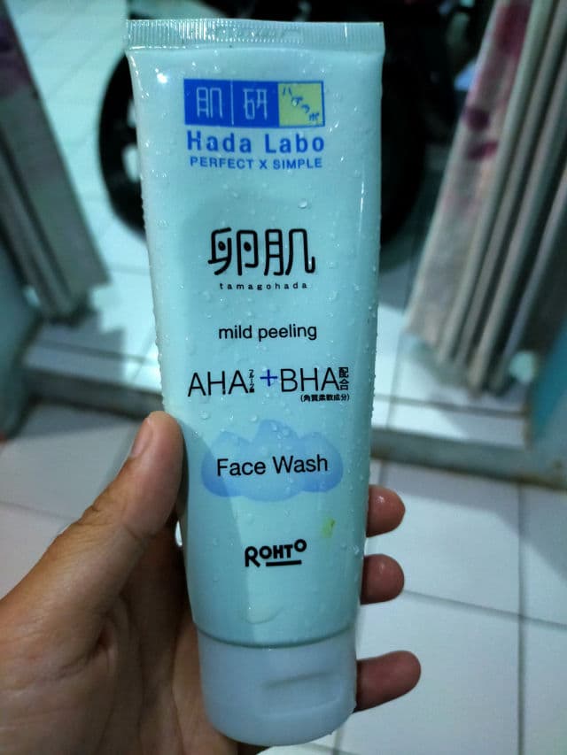 Hada Labo AHA+BHA Face Wash 130g review photo by Nurulfairuz
