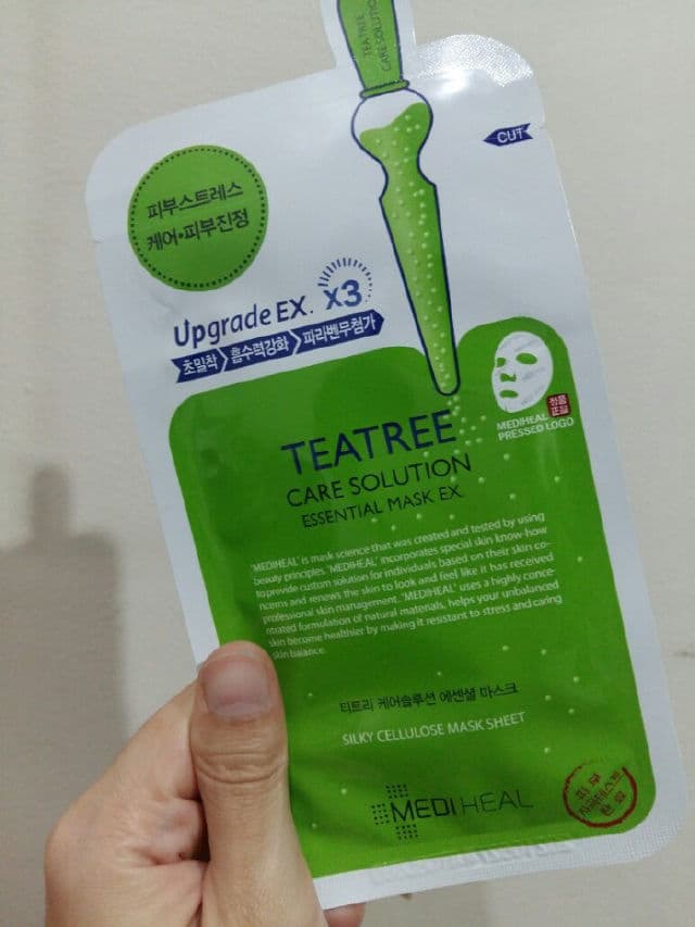 MEDIHEAL Tea Tree Care Solution Essential Mask EX review photo by Nuuni