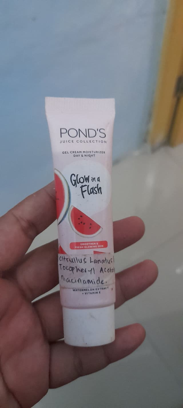 Pond's Juice Collection Cleanser Watermelon Extract review photo by Nuvinurfa