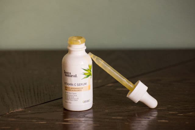 InstaNatural Vitamin C Serum review photo by OGMUM
