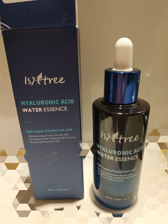 ISNTREE Hyaluronic Acid Water Essence review photo by Ophelias