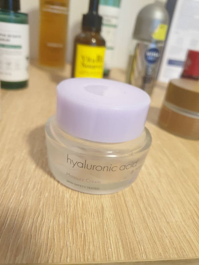 IT'S SKIN Hyaluronic Acid Moisture Cream review photo by Paisley