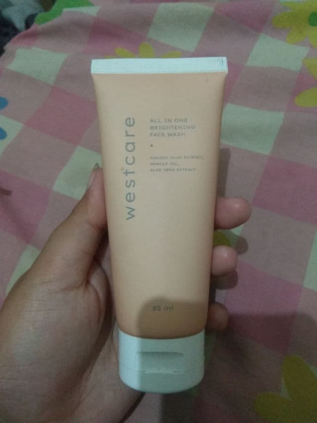 Westcare All In One Brightening Face Wash review photo by PapZilla