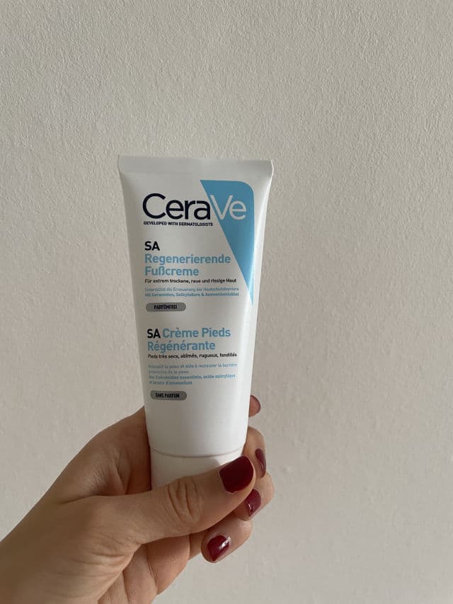 CeraVe SA Renewing Foot Cream review photo by Paria