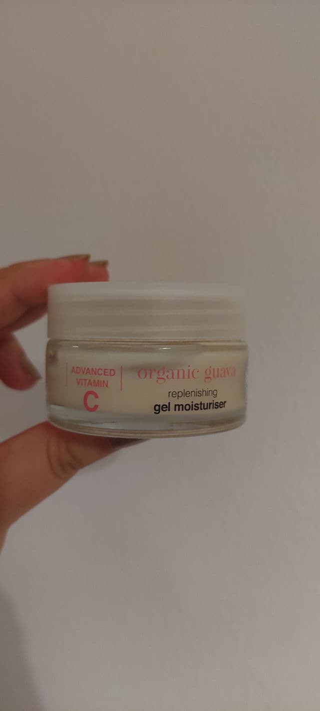 Dr Organic Guava Gel Moisturiser review photo by PatriSanchez