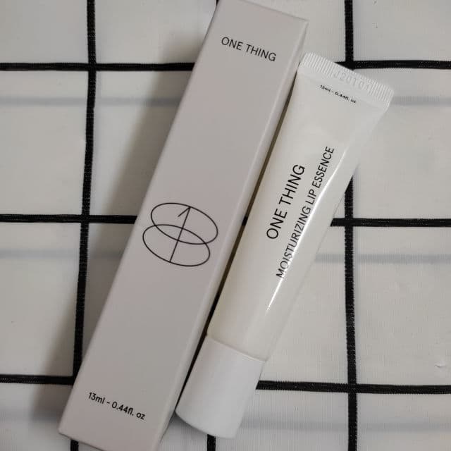 One Thing Organic Oil Lip Essence review photo by PeiYi