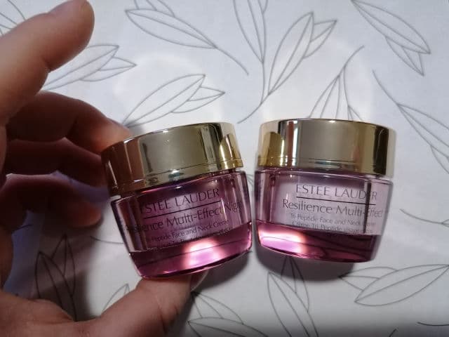 Estee Lauder Resilience Multi-Effect Tri-Peptide Face and Neck Creme SPF 15 review photo by Petrenci